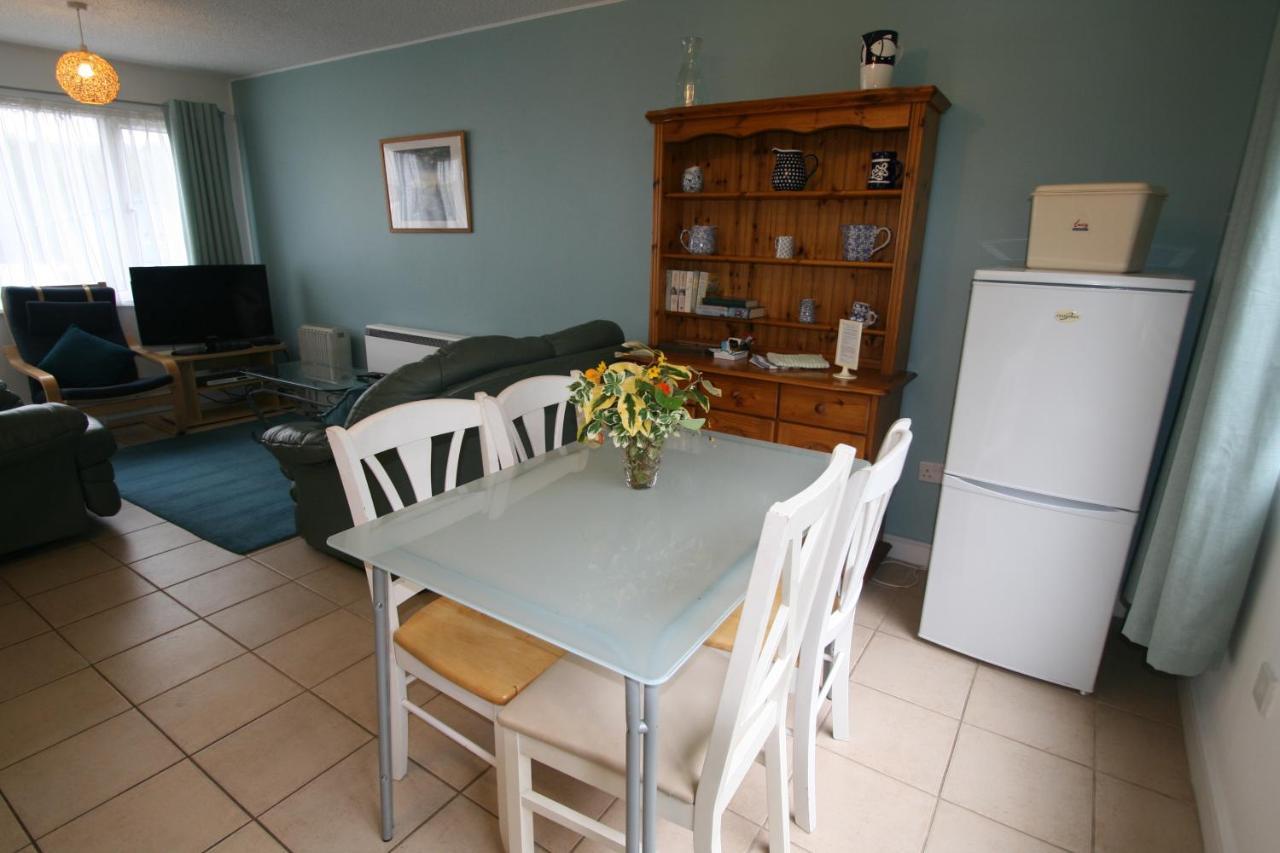 Freshwater Bay Holiday Cottages Pembroke Exterior foto