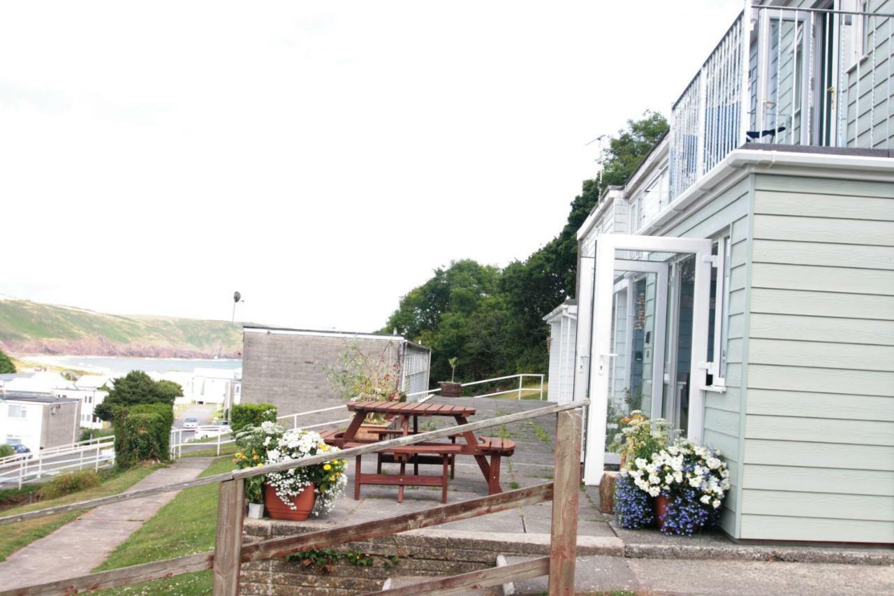 Freshwater Bay Holiday Cottages Pembroke Exterior foto